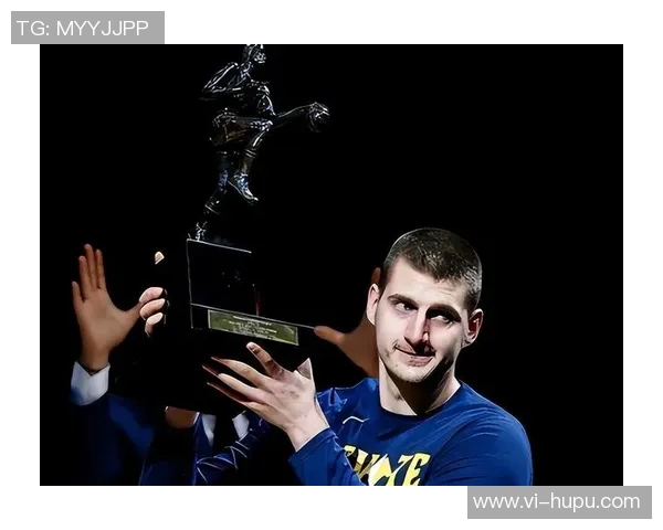 巅峰7年对比:约基奇25.7分11.9板8.8助,奥尼尔27.9分11.9板2.5盖帽带你领略两代巨星的篮球魅力